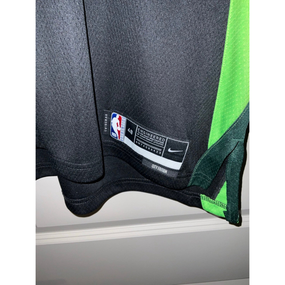 Jaylen Brown Boston Celtics 2024/25 City Edition
Men's Nike Dri-FIT NBA Swingman - Picture 10 of 11